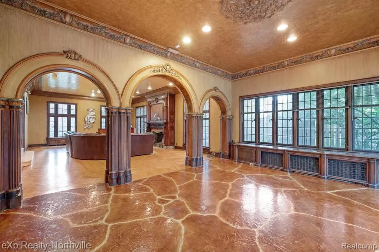 Image: 1920s mansion in Detroit’s Palmer Park hits market for $1.95M — and it’s got some unique history