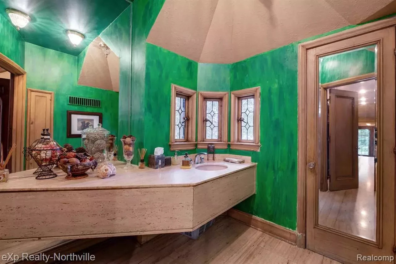 Image: 1920s mansion in Detroit’s Palmer Park hits market for $1.95M — and it’s got some unique history