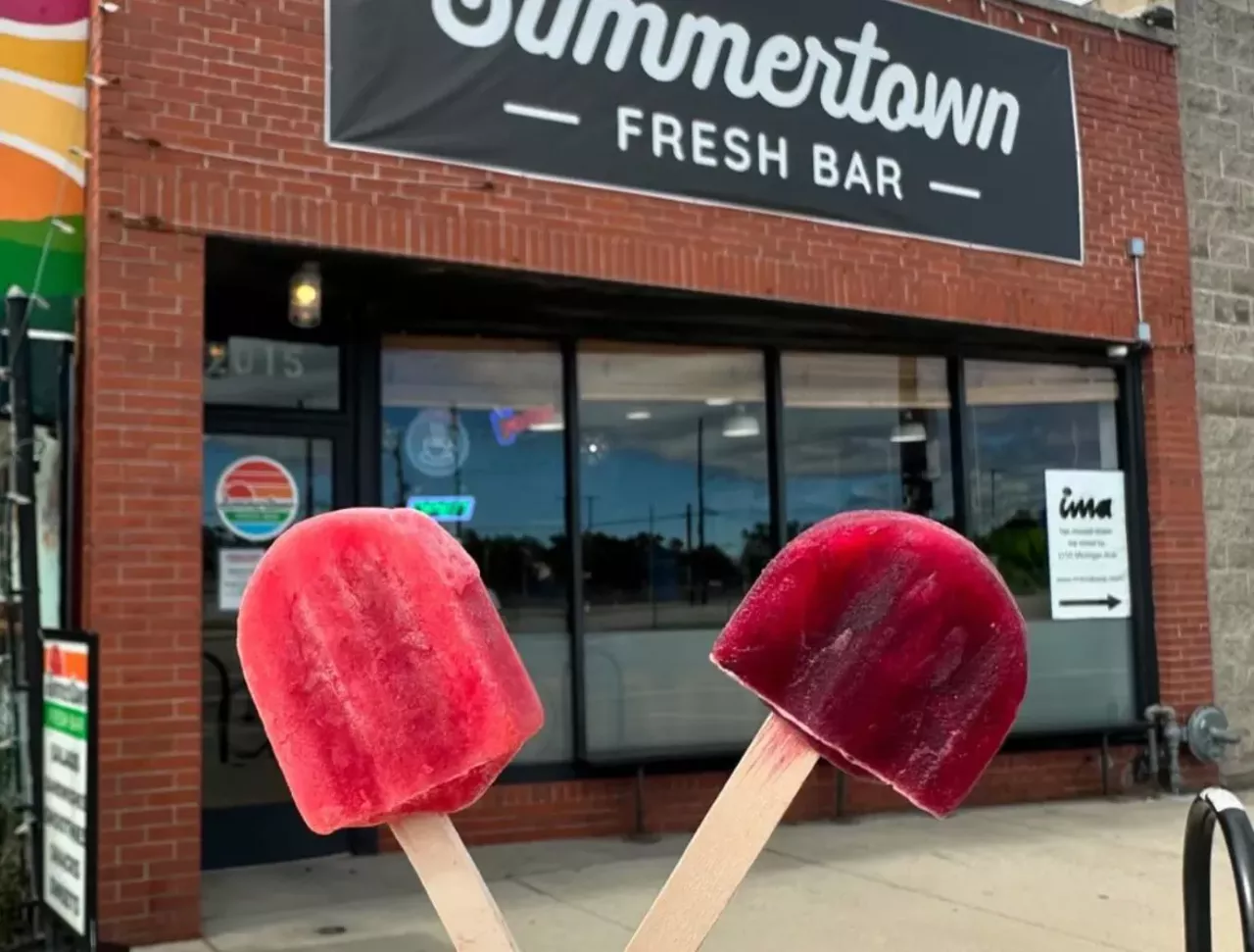 JB’s Ice Pops jbsicepops.com Bridge Detroit reporter Jena Brooker started JB’s Ice Pops with the goal of making tasty and healthy ice pops while contributing to the local food system. The popsicles are for all ages, made with local ingredients from Detroit and Michigan farmers. Unique flavors include Maple Sage, Basil Lemonade, and Blueberry Earl Grey. Detroiters can find JB’s Ice Pops at pop-ups around the city, like Eastern Market and Summertown Fresh Bar. Follow @jbs_icepops on Instagram to see where to grab some during a hot summer day. 