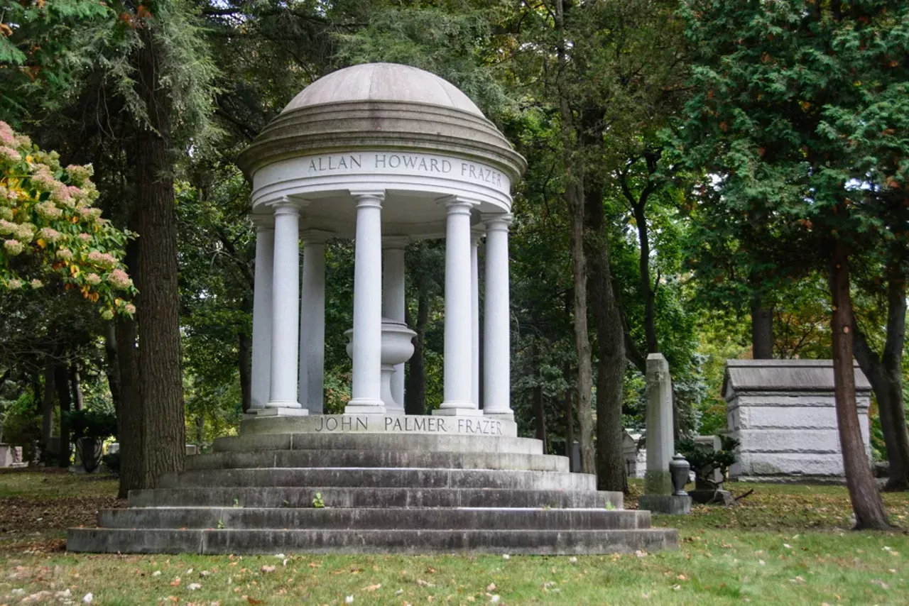 Image: 20 Images From Detroit's Historic Cemeteries