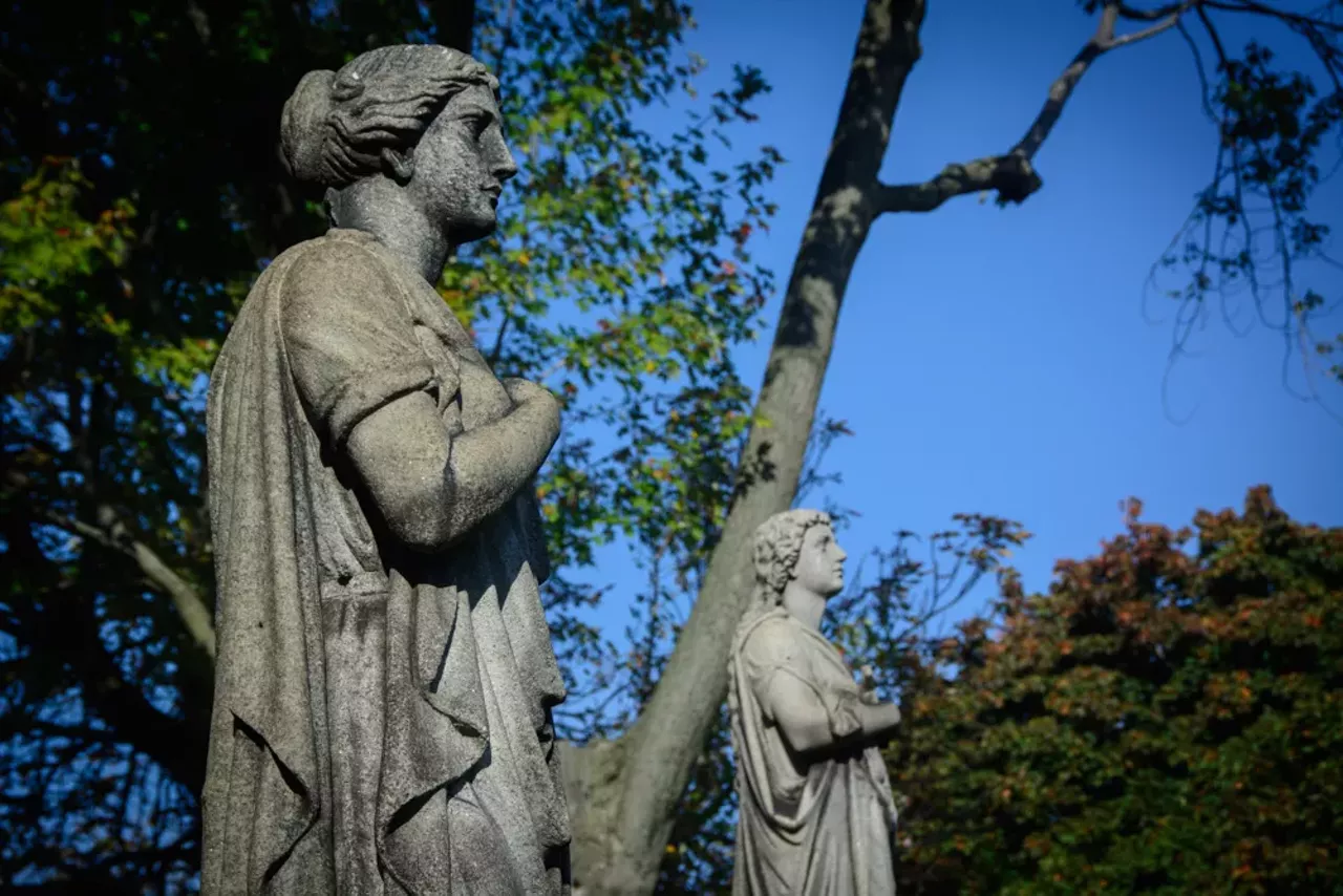 Image: 20 Images From Detroit's Historic Cemeteries