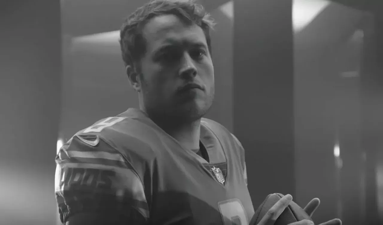 Matt Stafford | Quarterback DILF When Detroit Lions NFL quarterback Matt Stafford isn&#146;t on the field throwing touchdowns, he&#146;s at home using his arm to clutch one of his baby girls. Stafford is a record-setting athlete to the sports world, but at home, his day-to-day include being a father to three daughters and a husband to his wife Kelly. Photo via Screengrab / YouTube 