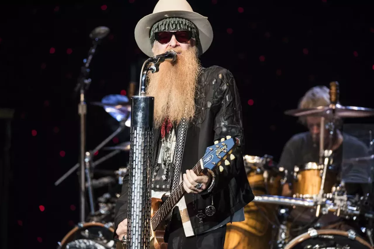 Image: 20 sharp-dressed photos from ZZ Top @ DTE