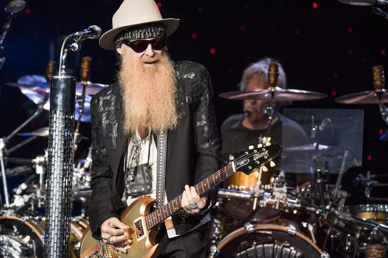 Image: 20 sharp-dressed photos from ZZ Top @ DTE