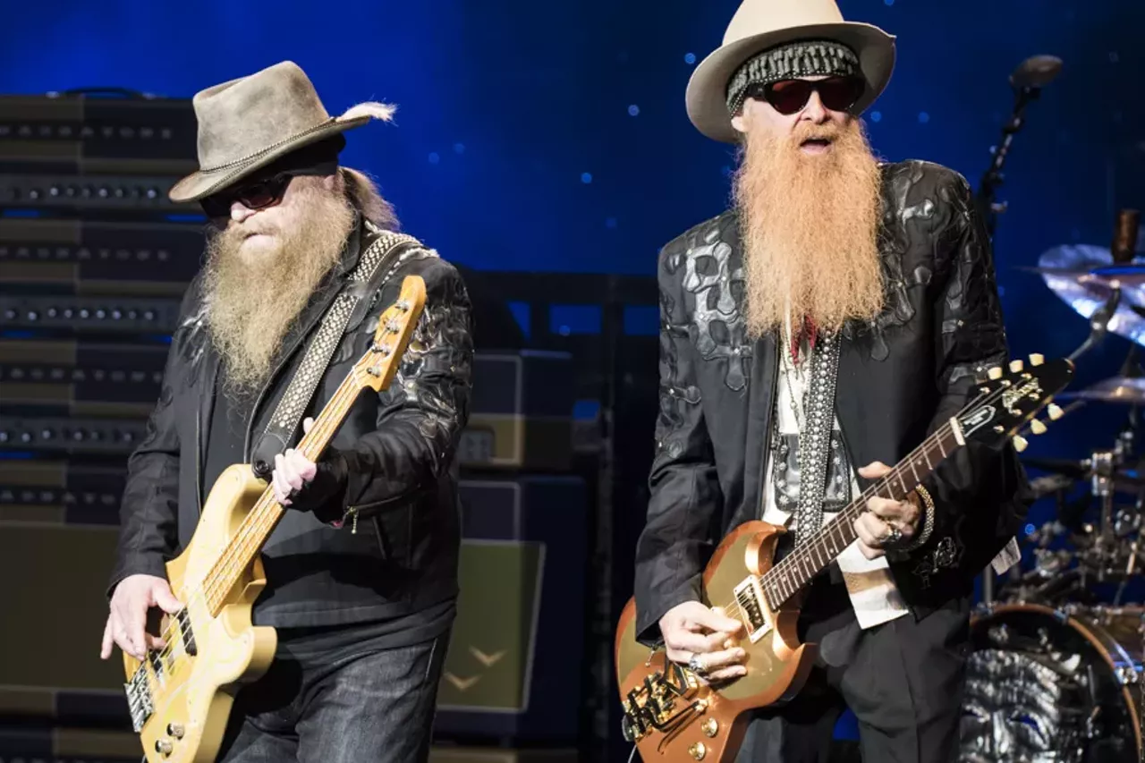 Image: 20 sharp-dressed photos from ZZ Top @ DTE