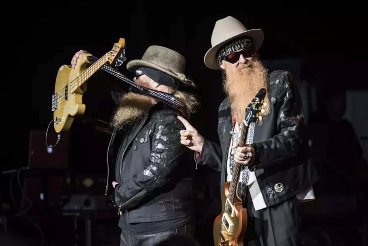 Image: 20 sharp-dressed photos from ZZ Top @ DTE