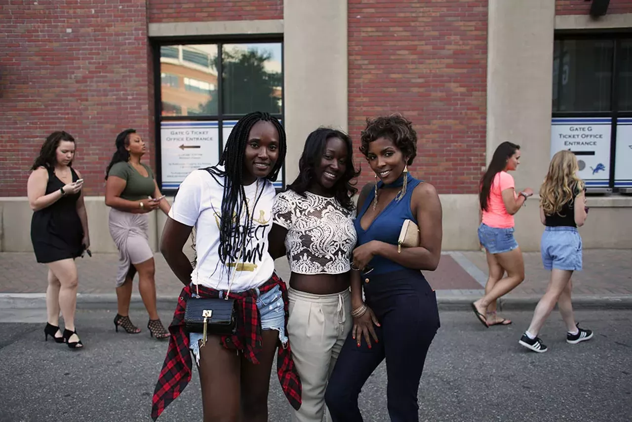 Image: 22 flawless photos of Beyonce fans at Ford Field