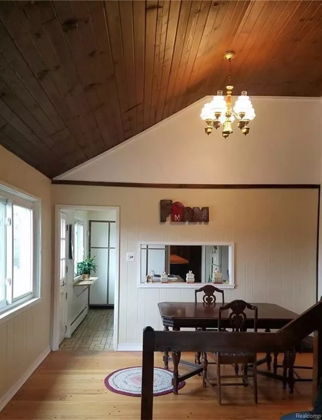 Image: 23 photos of 'Creem' magazine founder &#146;70s-style rock &#146;n&#146; roll party house that is for sale