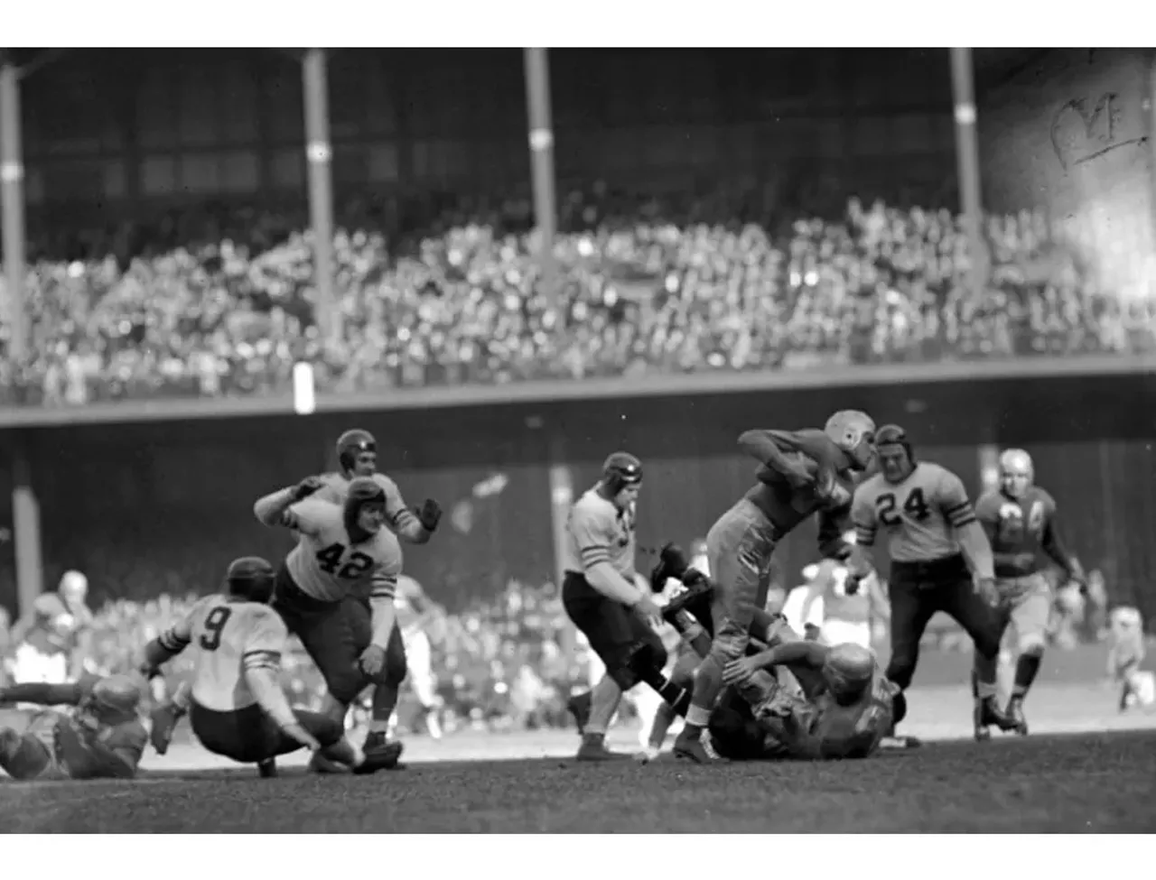 A 1939 game against DA BEARS.