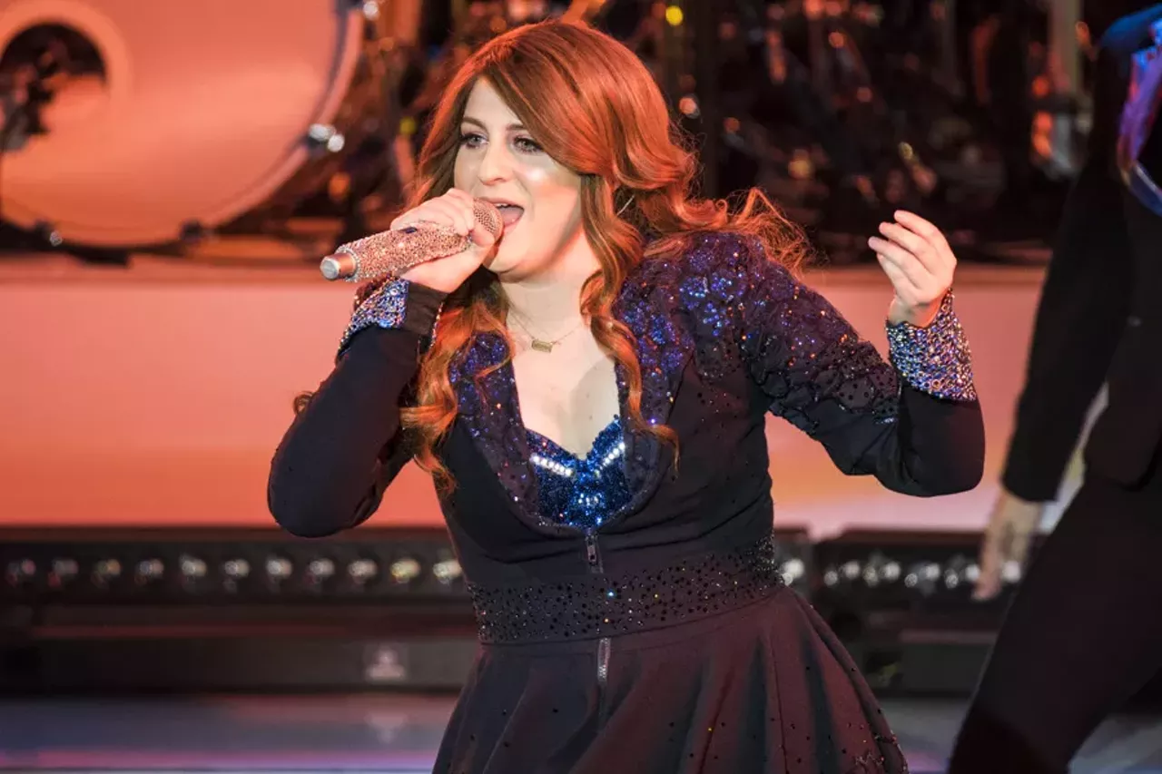 Image: 24 sassy pics of Meghan Trainor @ Meadow Brook Amphitheater