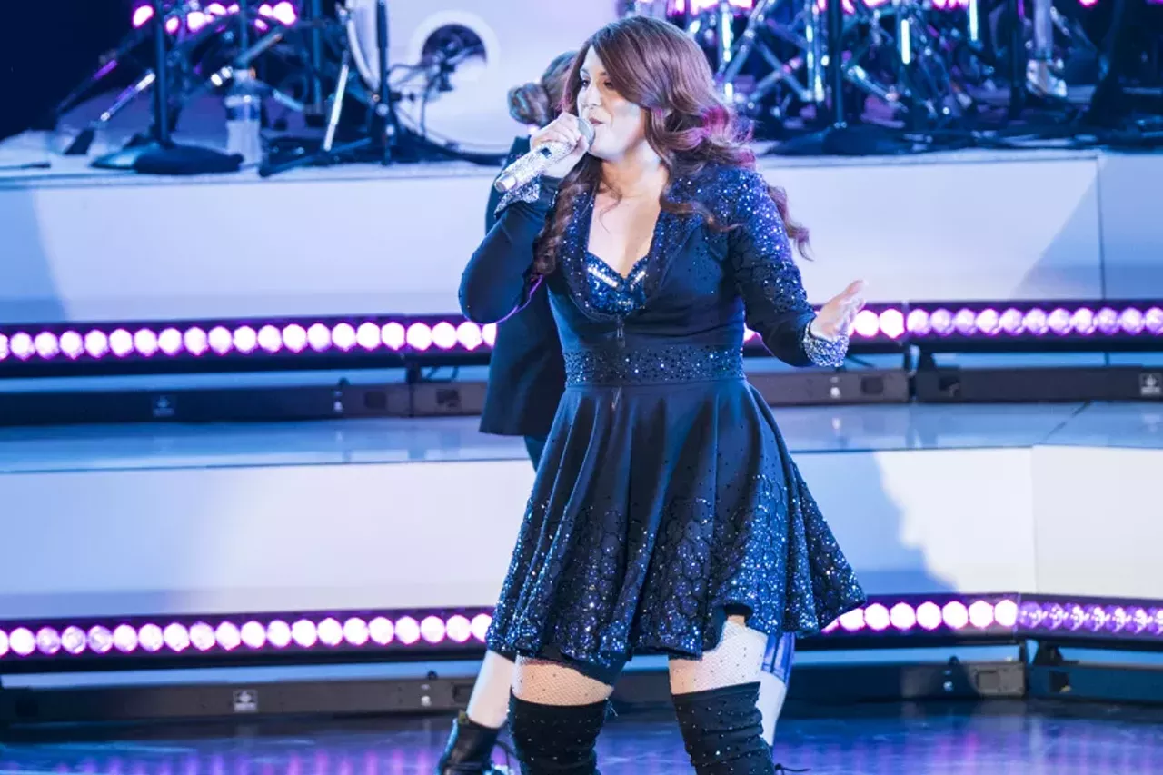Image: 24 sassy pics of Meghan Trainor @ Meadow Brook Amphitheater