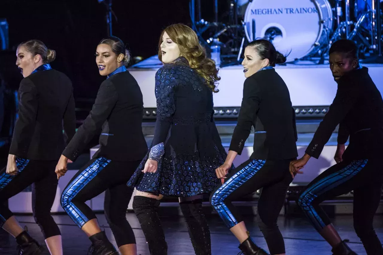Image: 24 sassy pics of Meghan Trainor @ Meadow Brook Amphitheater
