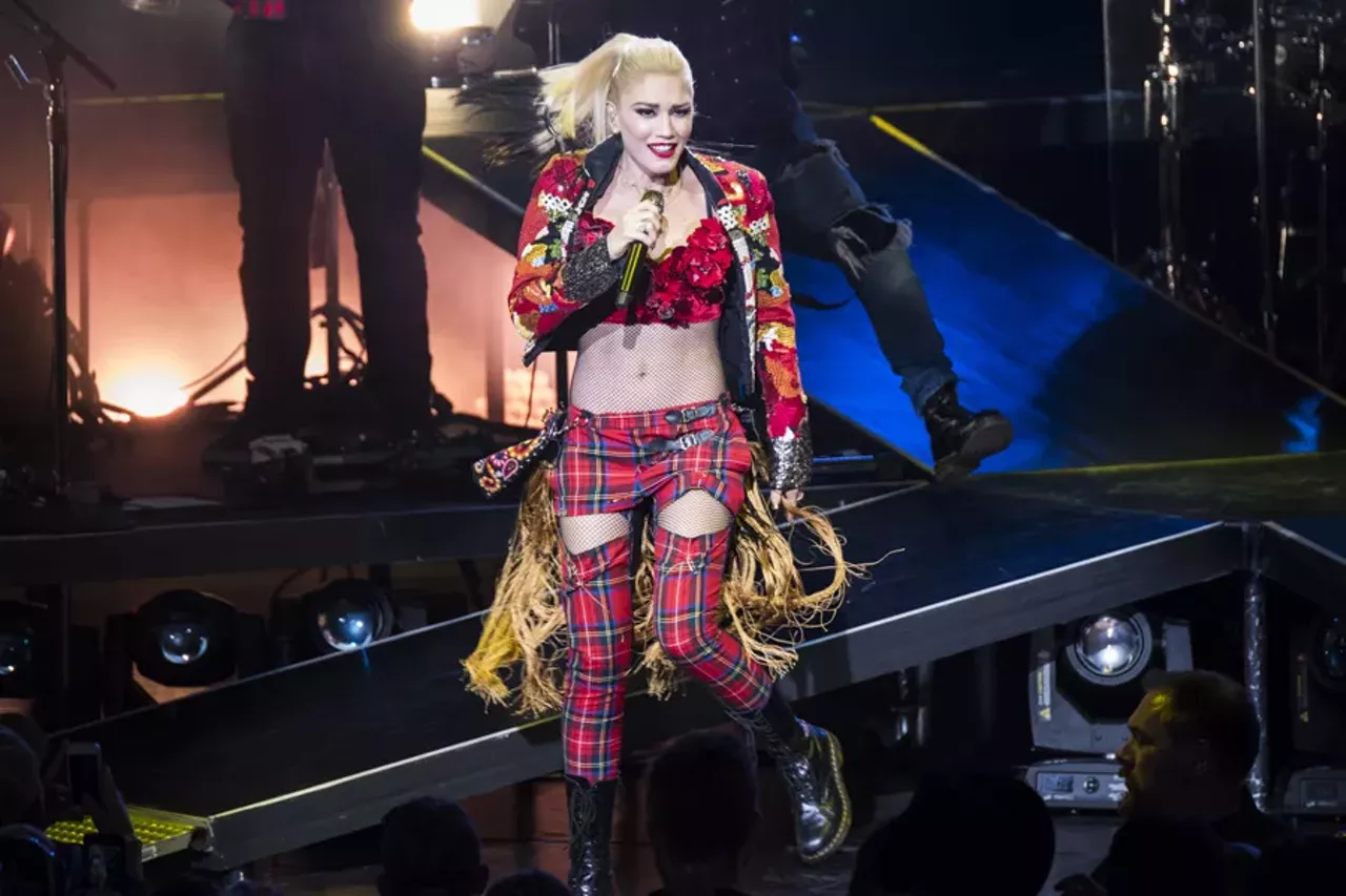 Image: 25 amazing photos from Gwen Stefani & Eve @ DTE