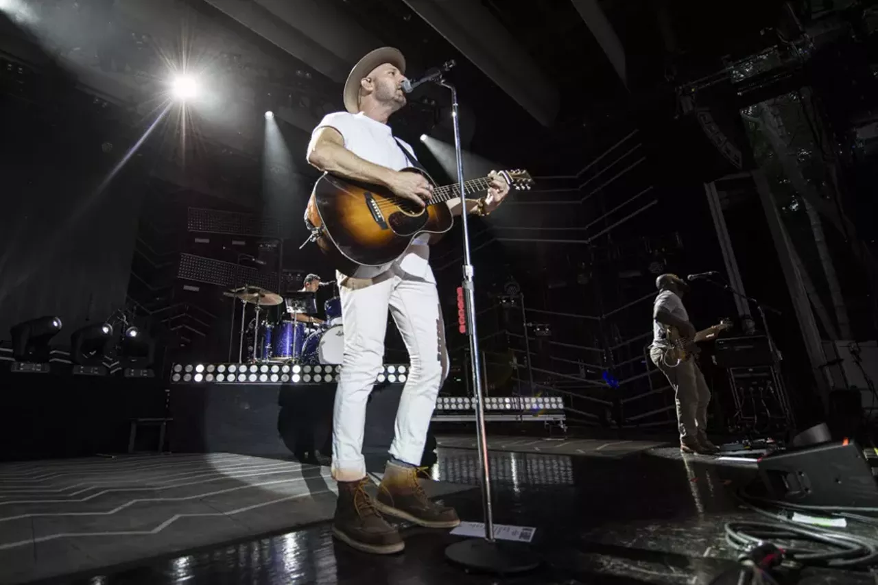 Image: 25 electrifying photos from NEEDTOBREATHE @ Meadow Brook