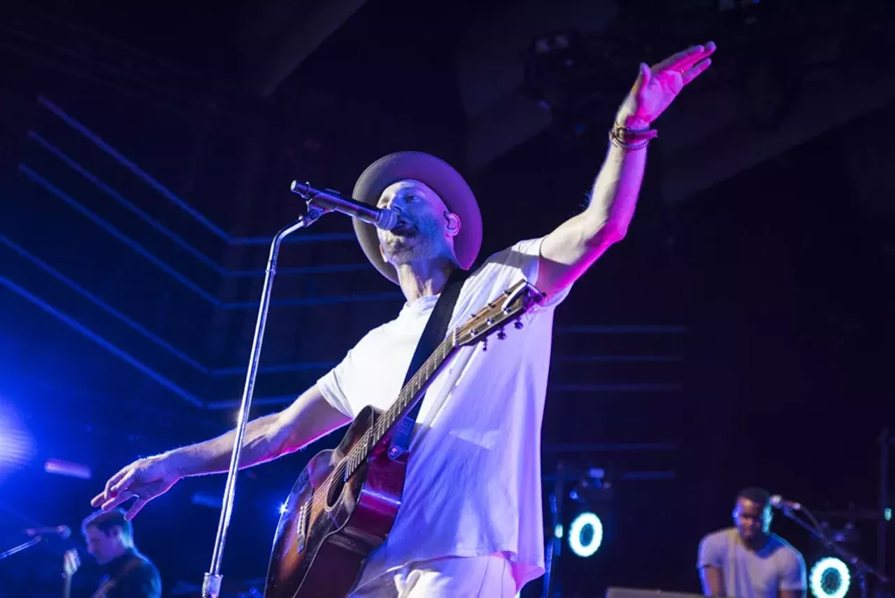 Image: 25 electrifying photos from NEEDTOBREATHE @ Meadow Brook