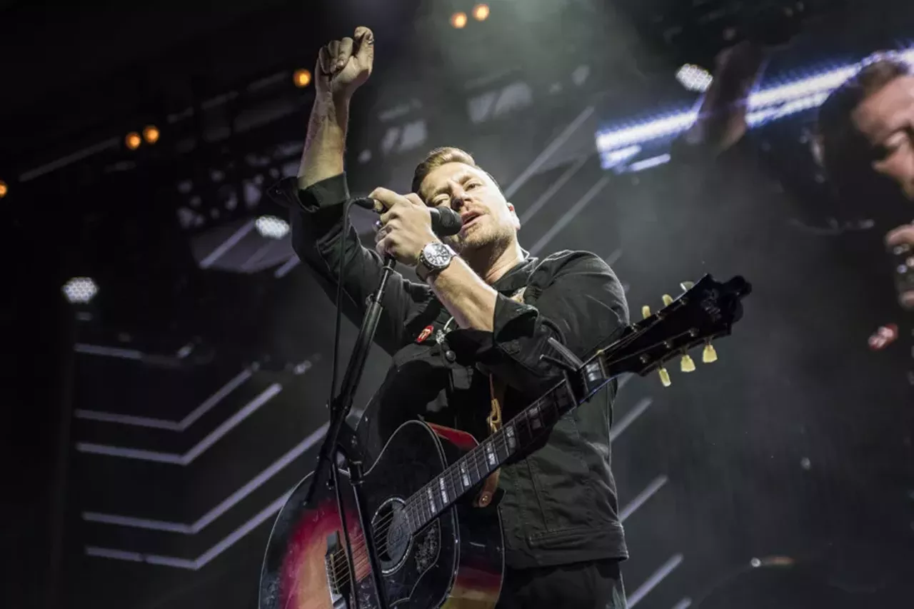 Image: 25 electrifying photos from NEEDTOBREATHE @ Meadow Brook