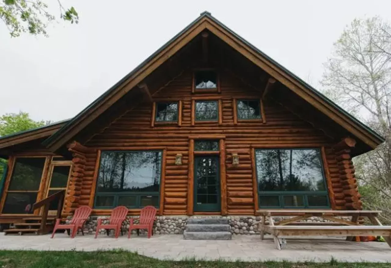 The Boardman River Lodge (Kingsley) 13 guests, 2 bedrooms, 2 baths $500 per night&nbsp; Just 15 minutes from Traverse City, this luxurious, secluded log cabin is located on 40 acres of wooded land next to the Boardman River. &nbsp; Photo via Airbnb