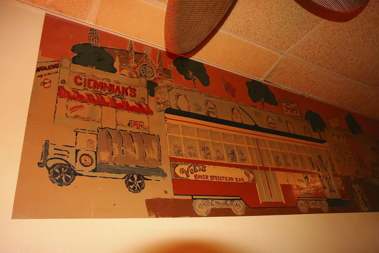 Image: 25 mouthwatering photos from Baker Streetcar Bar&#146;s Alley Cow Grille