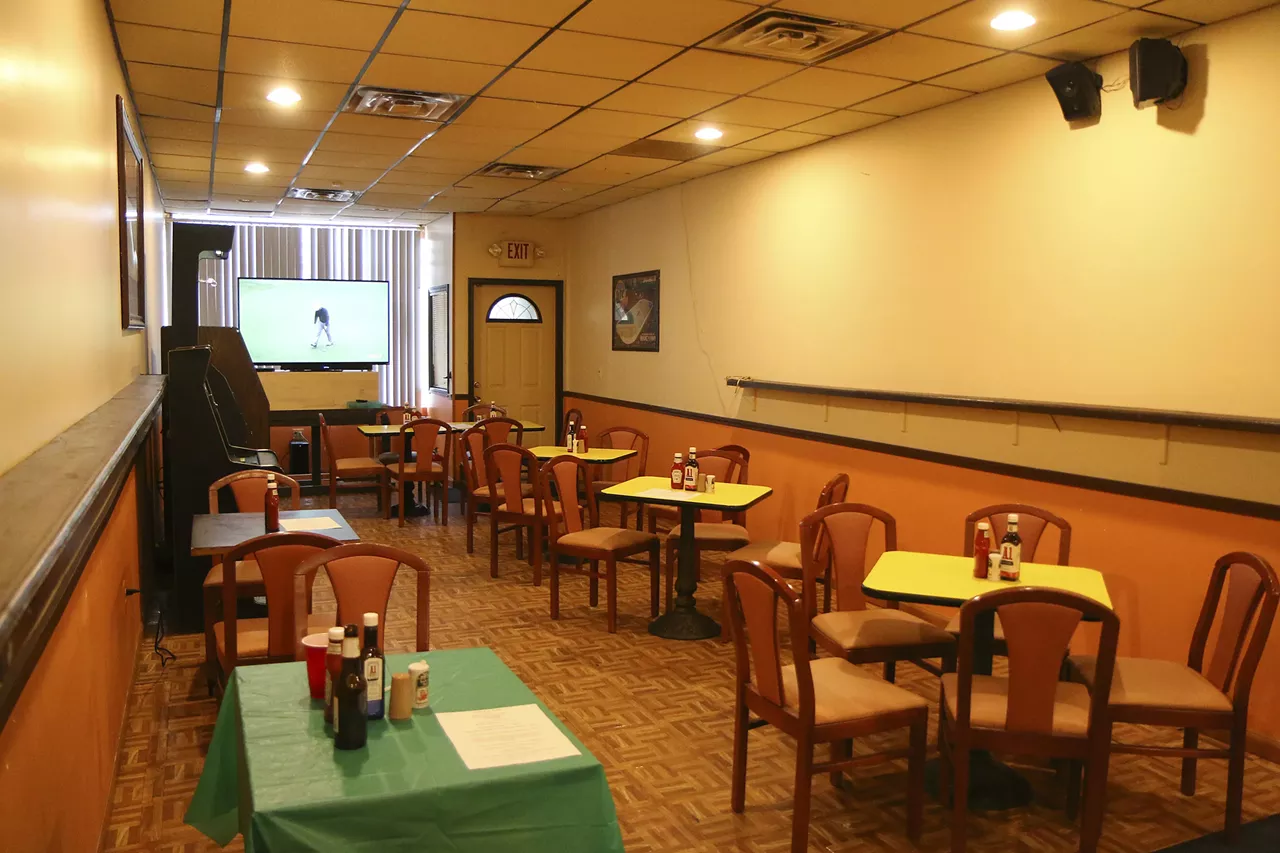 Image: 25 mouthwatering photos from Baker Streetcar Bar&#146;s Alley Cow Grille