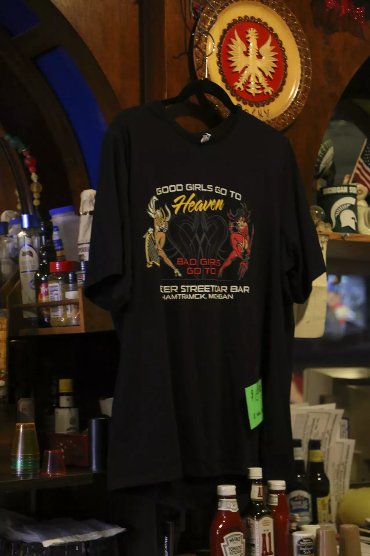 Image: 25 mouthwatering photos from Baker Streetcar Bar&#146;s Alley Cow Grille