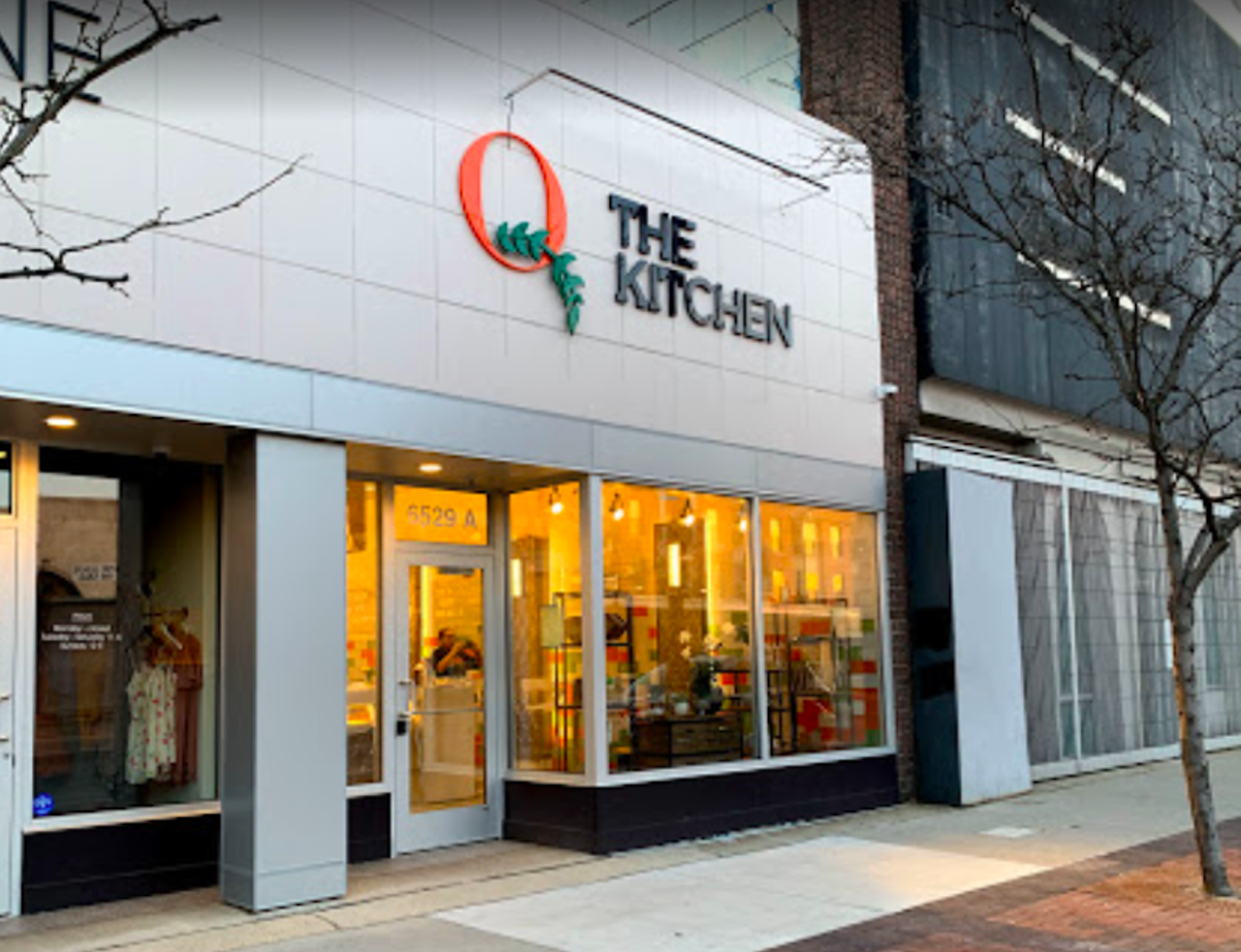 The Kitchen by Cooking with Que 6529 Woodward Ave., Detroit; 313-462-4184; thekitchenbycwq.com If you’re looking for great vegan lunch options, you’ll enjoy checking out The Kitchen by Cooking with Que. The Kitchen makes plant-based eating exciting, and with rotating options, you’re bound to not try the same thing twice.