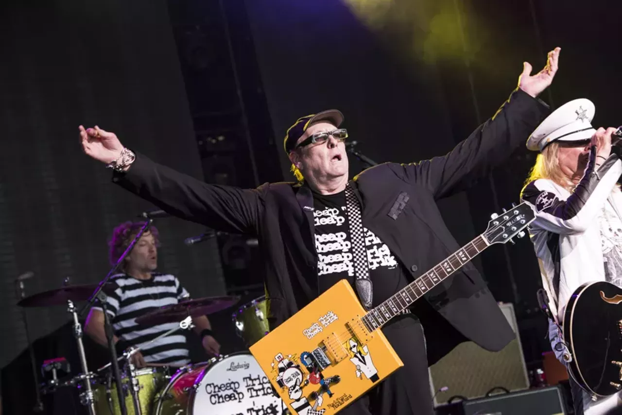 Image: 25 photos from Heart and Cheap Trick at DTE