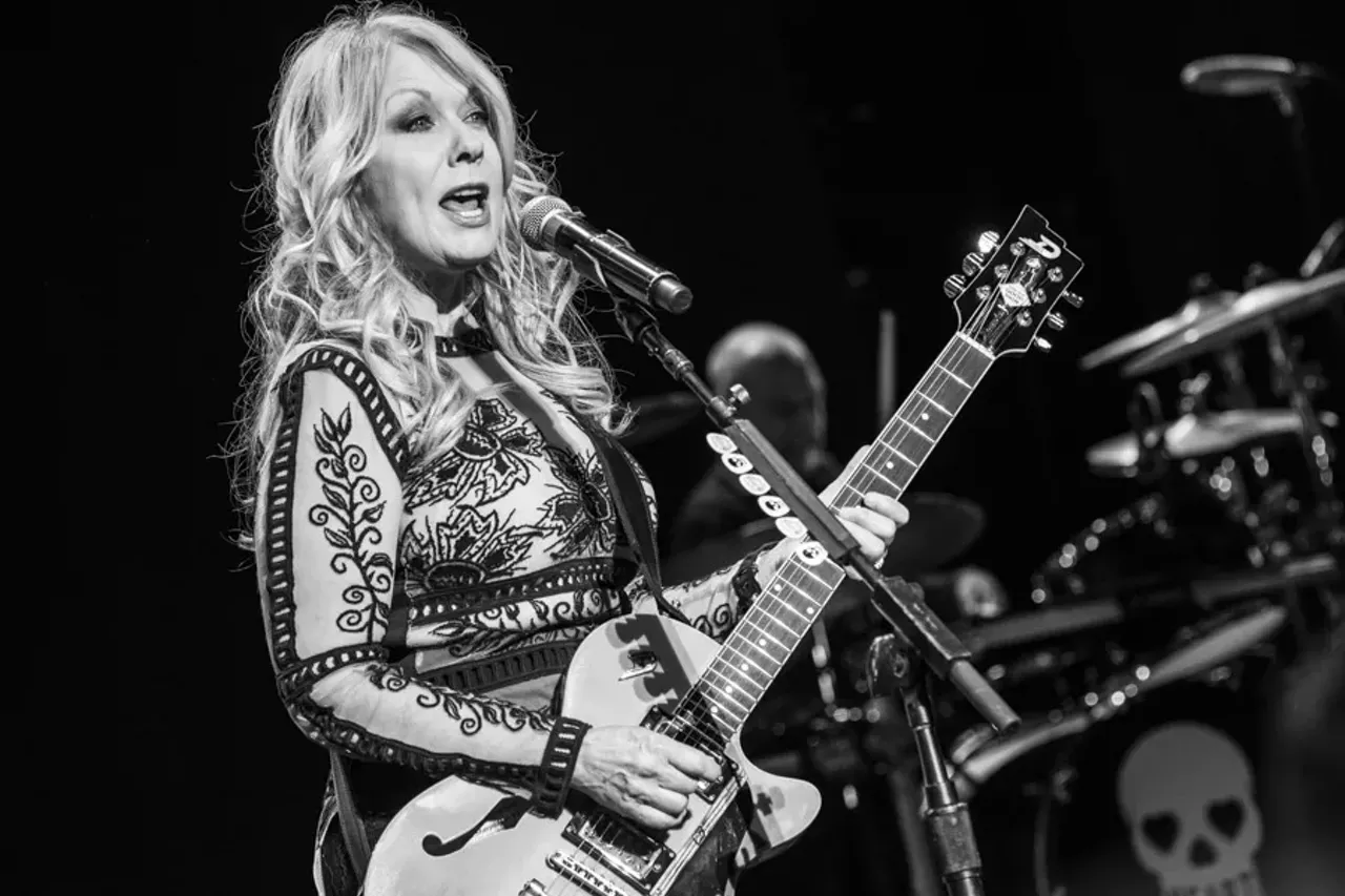 Image: 25 photos from Heart and Cheap Trick at DTE