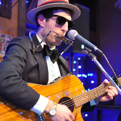 25 Pics from Zander Michigan at Blue's Fest
