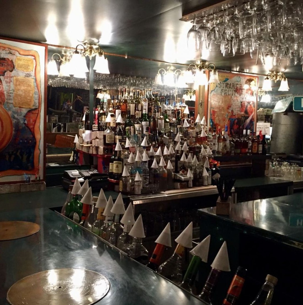 Cafe D&#146;Mongos
1439 Griswold St, Detroit, MI 48226
If you want to hear a good story, head to this eclectic downtown bar that is decorated in local Detroit history.
Photo courtesy of @cafedmongo