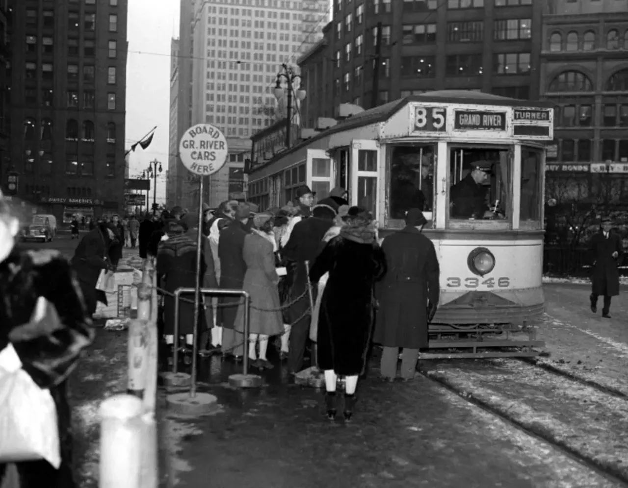 Streetcars that actually go somewhere If you've used the QLine along Woodward Avenue in Detroit then you know that it sort of sucks. Like, sure, it's cool to travel from Midtown to downtown (which is basically four miles long) but before the $200 million QLine, which began service in 2017, there were streetcars that actually serviced the city and not just Dan Gilbert-ville. Horse-drawn rail cars first rolled down streets in Detroit in 1863 and in 1892, the city landed the first electrified trolley car, with the trackless trolley bus in 1921. It wasn't until 1922 that Detroit became the first U.S. city to establish a municipally-owned public transit system. Remember: there is more to Detroit than downtown. Street Railways; Passengers. Crowds Waiting At Capitol Park Loading Station (1942) via Virtual Motor City archives/Walter P. Reuther Library, Archives of Labor and Urban Affairs, Wayne State University