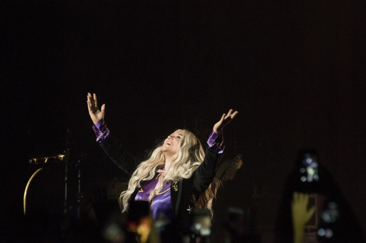 25 wild photos of Kesha at the Fillmore