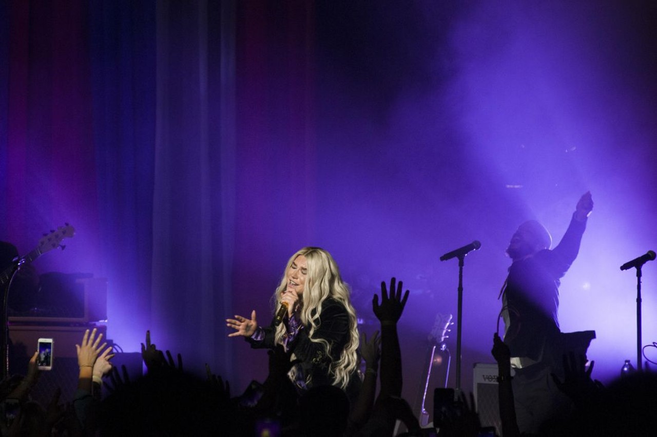 25 wild photos of Kesha at the Fillmore