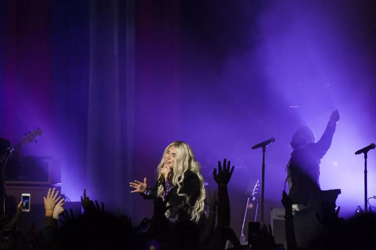 Image: 25 wild photos of Kesha at the Fillmore