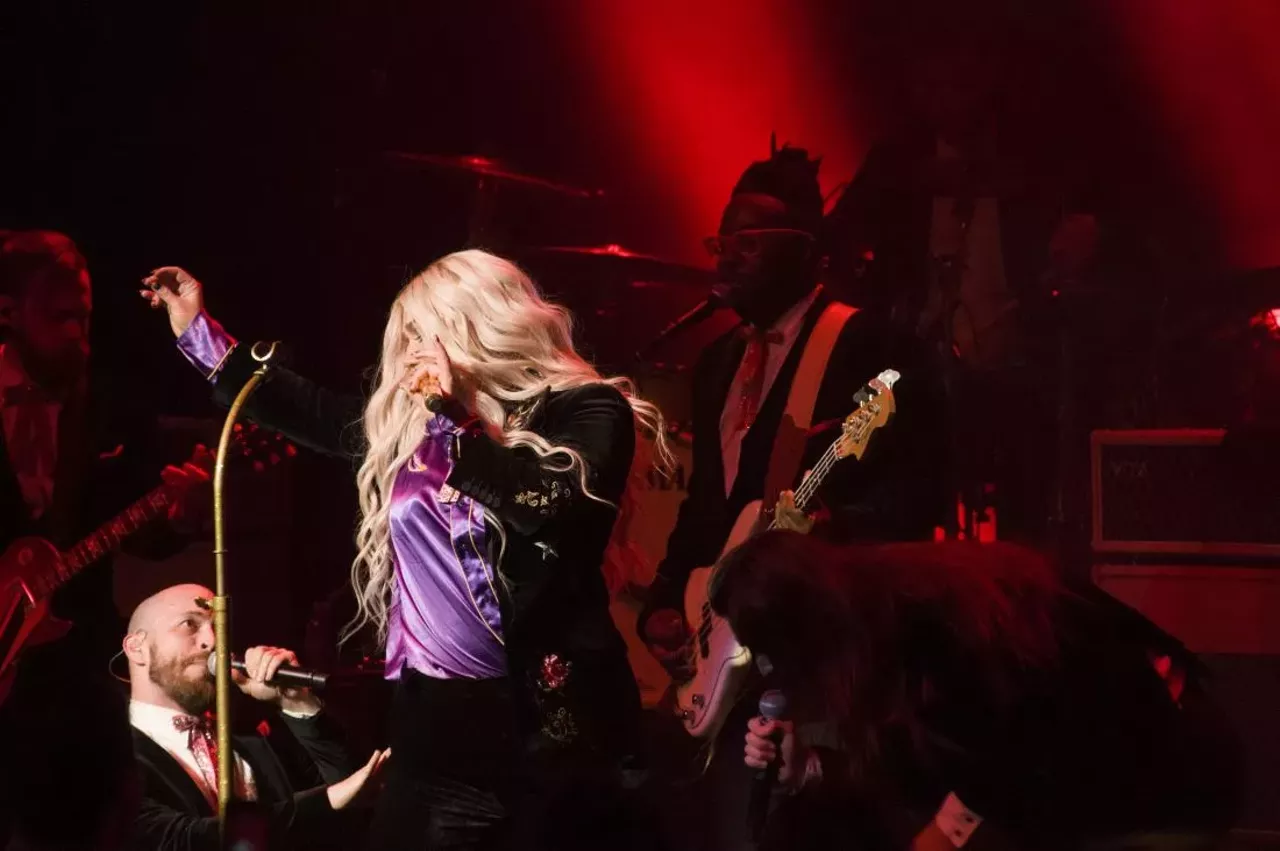 Image: 25 wild photos of Kesha at the Fillmore
