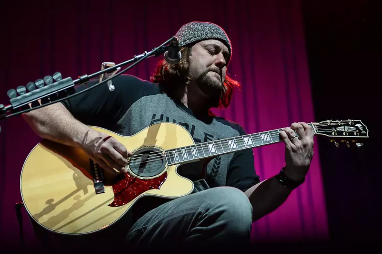Image: 26 photos from 3 Doors Down's acoustic set at MotorCity Casinos Sound Board