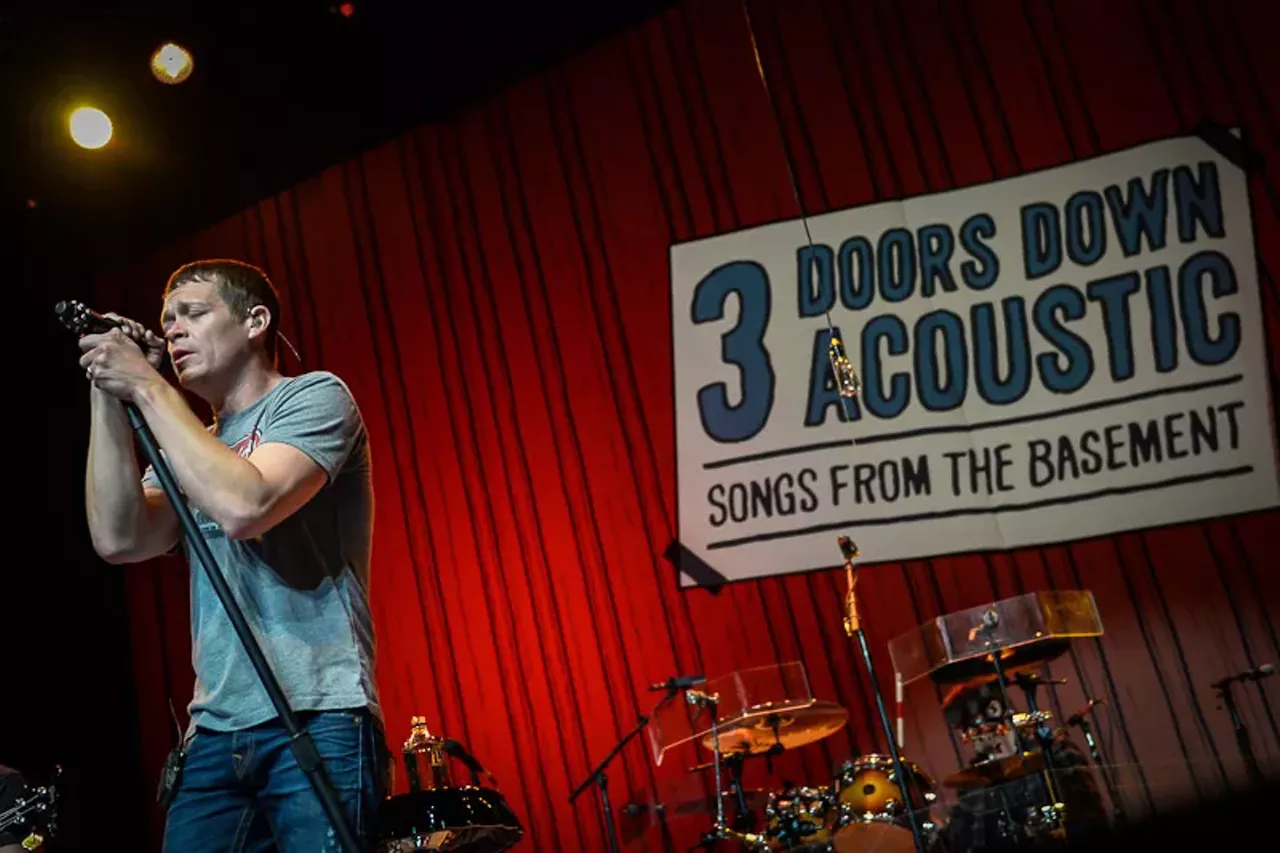 Image: 26 photos from 3 Doors Down's acoustic set at MotorCity Casinos Sound Board