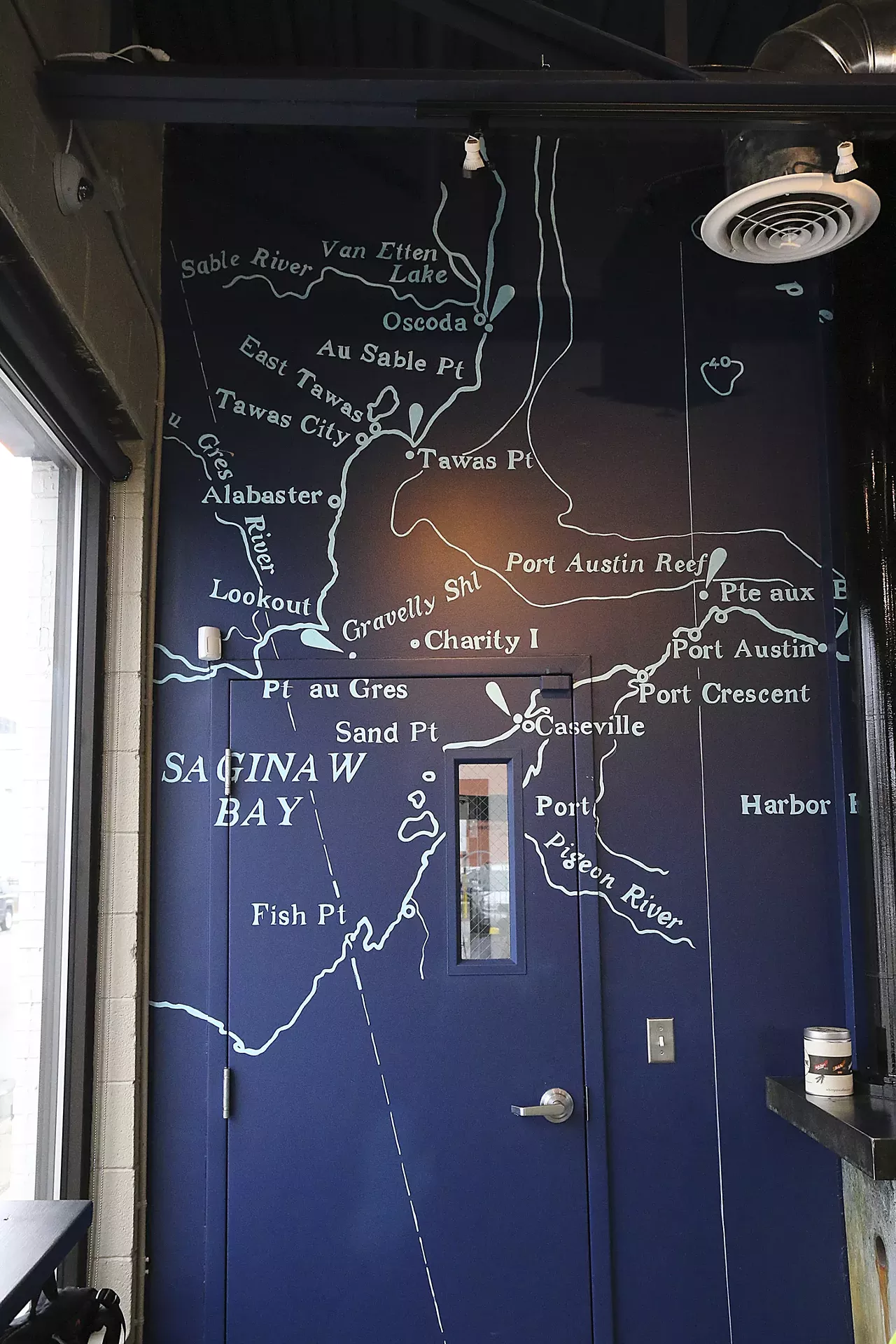 27 photos from Southwest Detroit's Huron Room