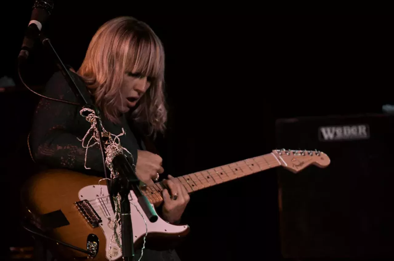 Image: 28 photos from the Joy Formidable at the Magic Bag