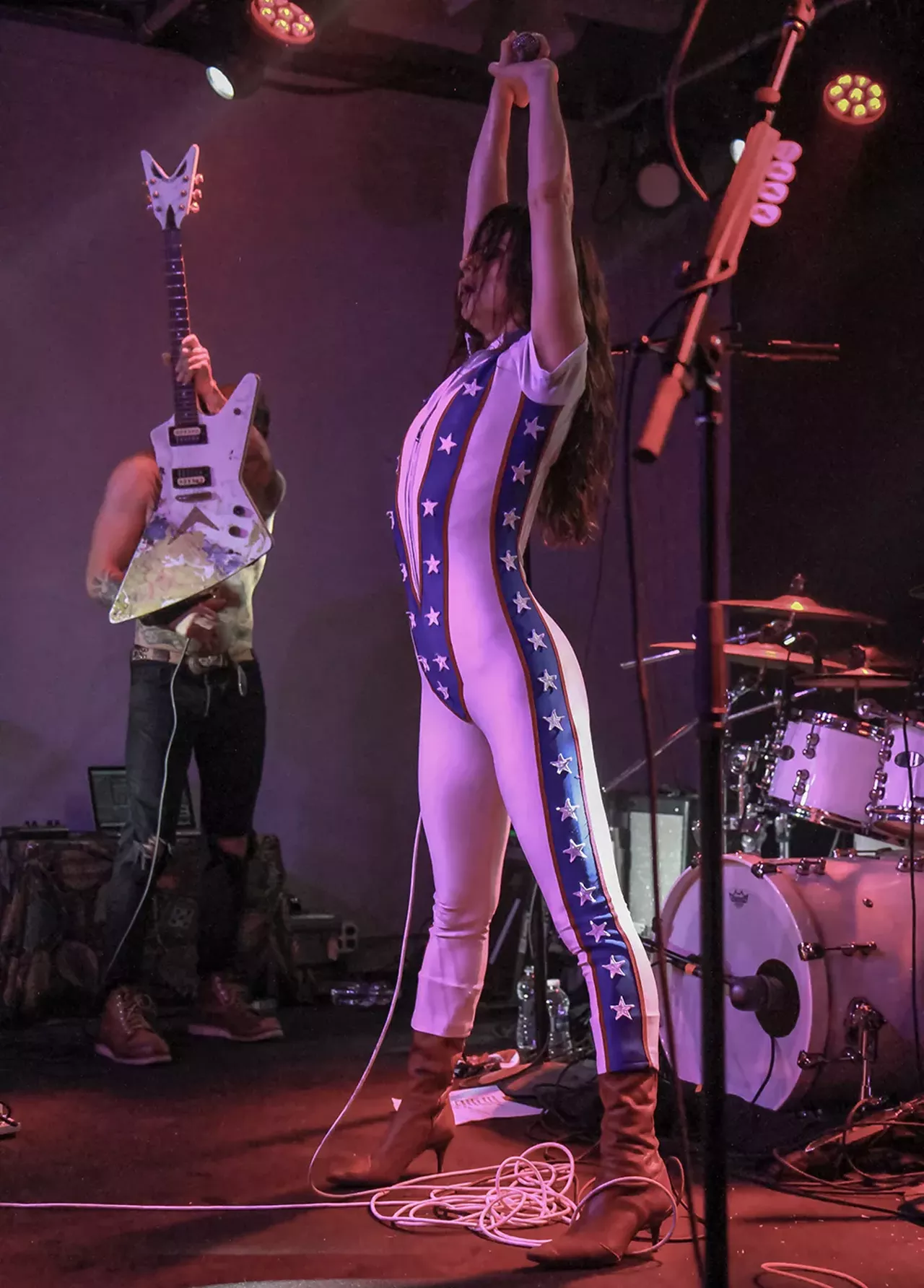 Image: 30 badass pics from Juliette Lewis @ El Club