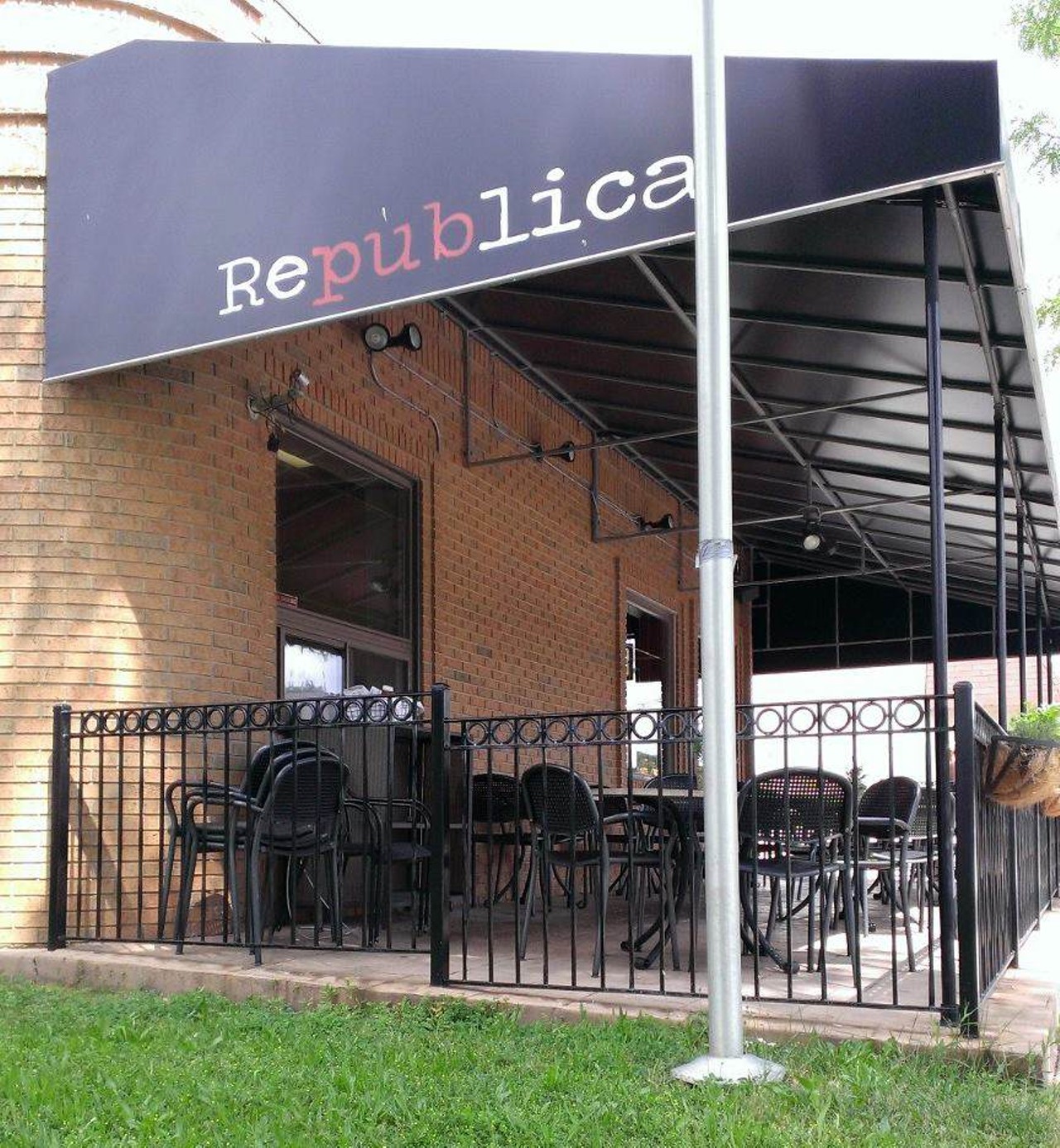 Republica
Lover of food? This is where you should be. With Michigan craft beer and options for carnivores and vegetarians, there&#146;s something for everyone. The small patio is open during the summer months and provides the perfect ambiance for anyone looking for a chill meal with some friends. 
1999 Coolidge Hwy., Berkley
248-268-3175
Photo courtesy of Republica Facebook