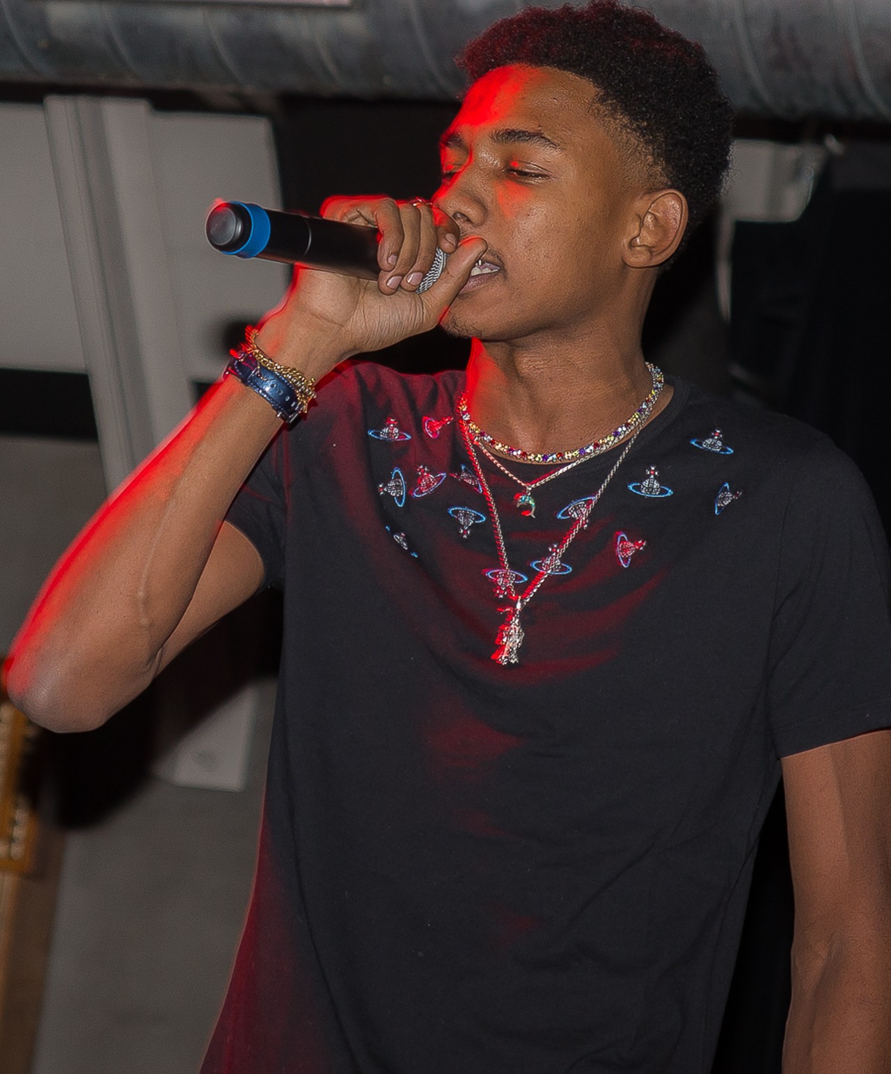 ZELOOPERZ performs at The Loving Touch in Ferndale, to celebrate the upcoming release of his record BOTHIC.