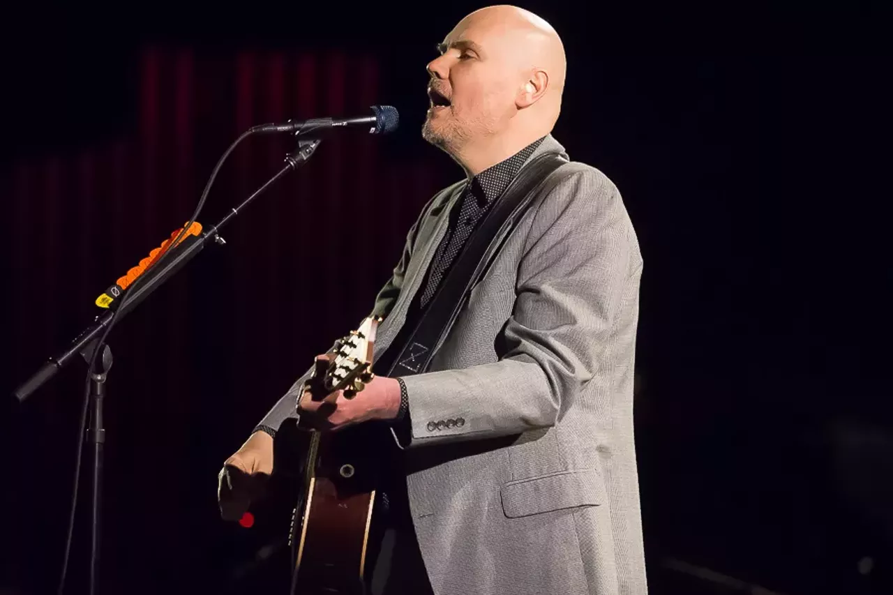 Image: 30 pics from Billy Corgan & Liz Phair at The Fillmore