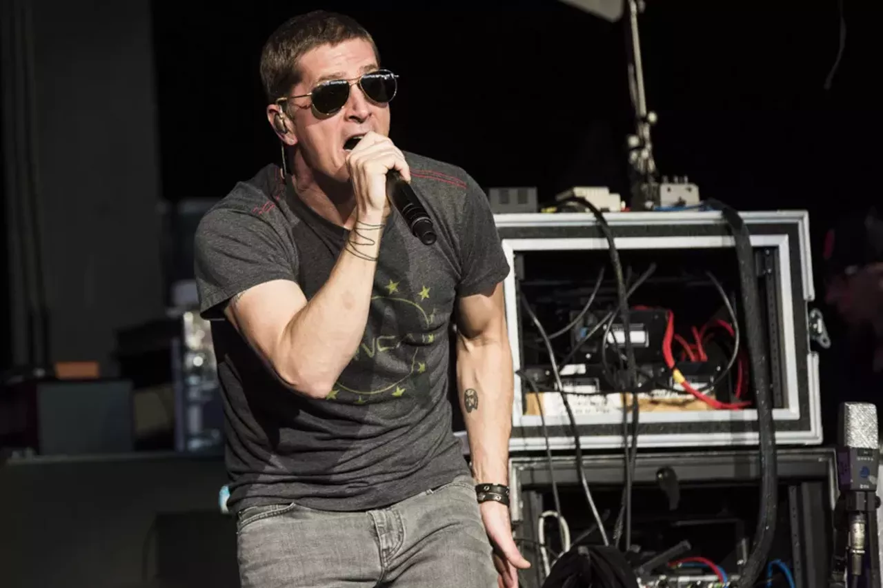 Image: 30 soulful photos of Counting Crows and Rob Thomas @ DTE