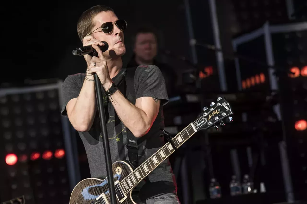 Image: 30 soulful photos of Counting Crows and Rob Thomas @ DTE