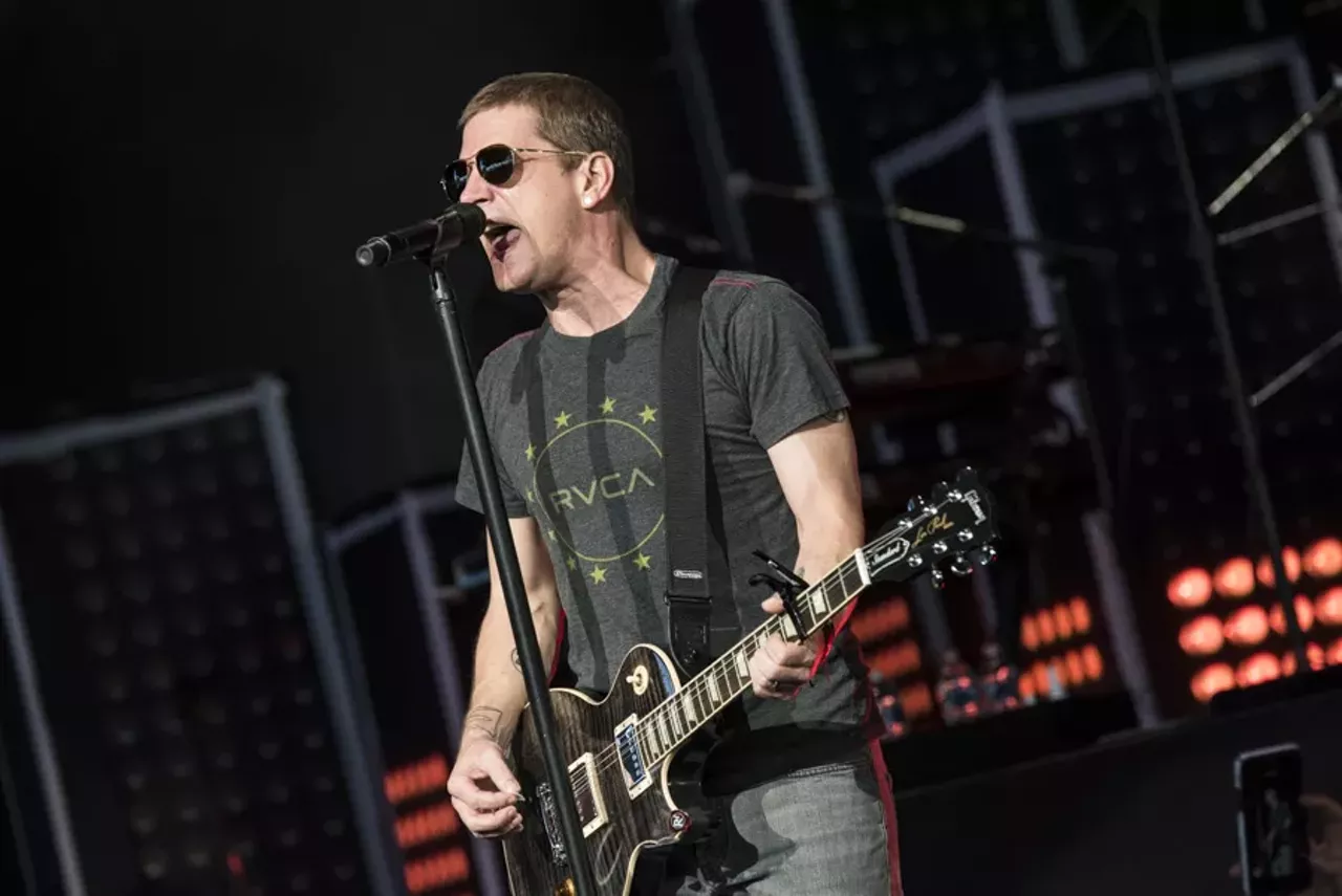 Image: 30 soulful photos of Counting Crows and Rob Thomas @ DTE