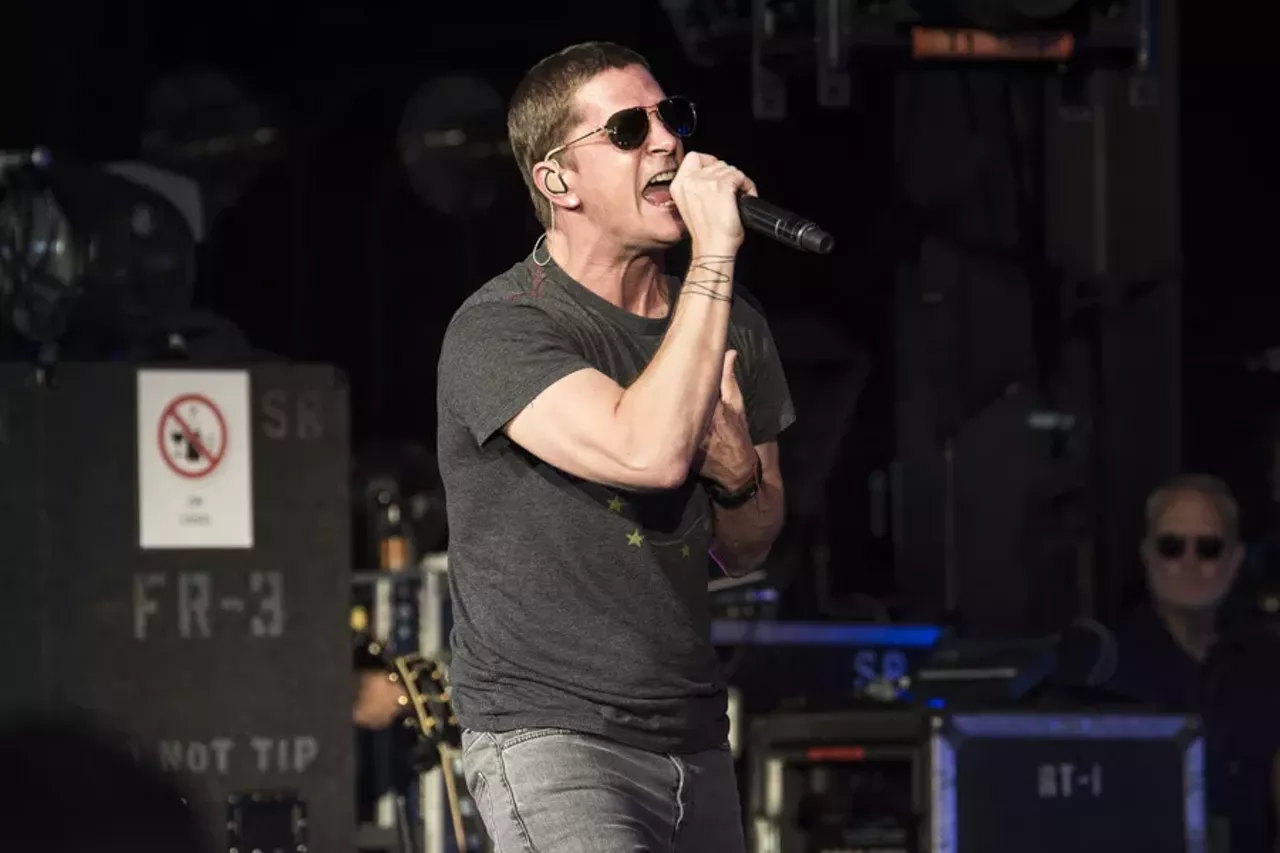 Image: 30 soulful photos of Counting Crows and Rob Thomas @ DTE
