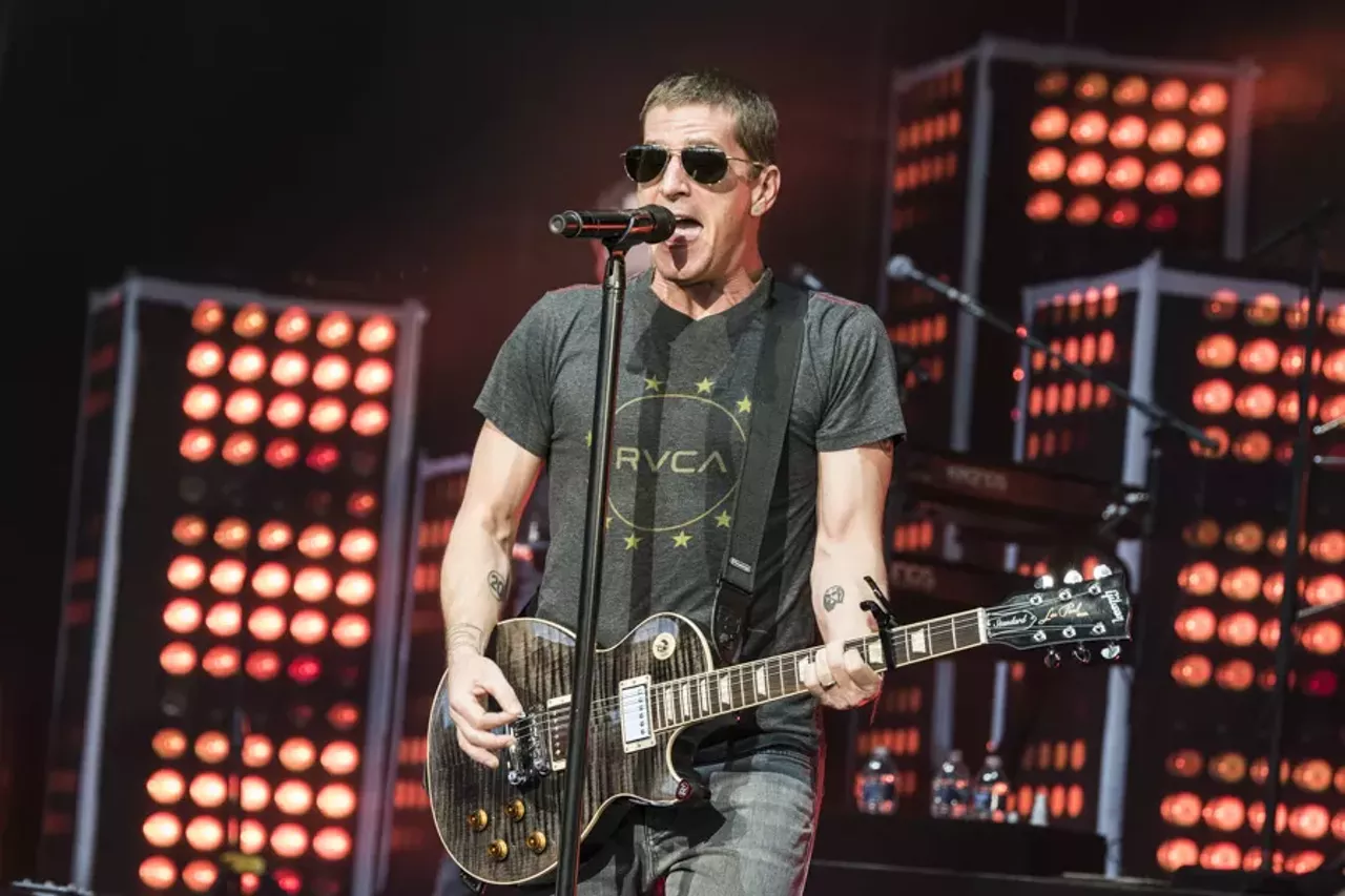 Image: 30 soulful photos of Counting Crows and Rob Thomas @ DTE