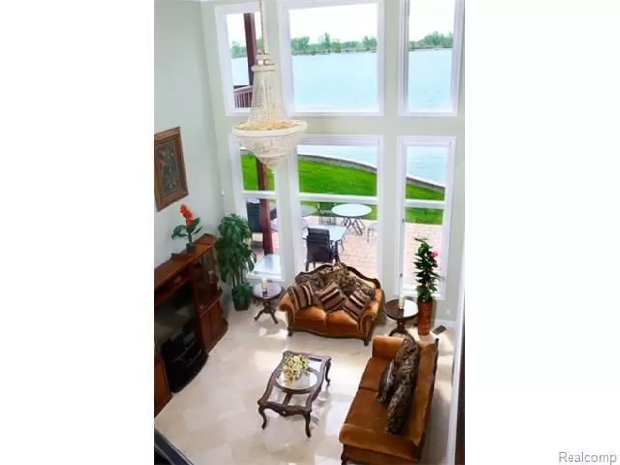 2 Sand Bar Ln, Detroit, MI | $2,500,000