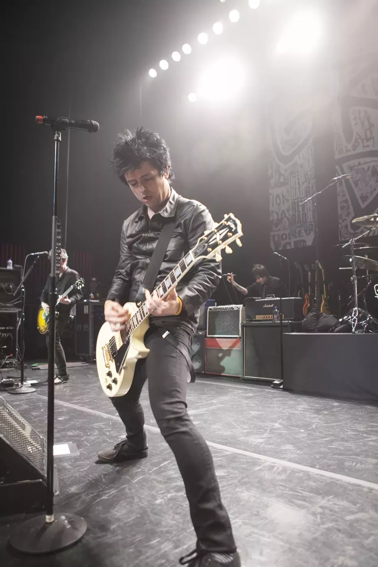 Image: 34 photos from Green Day's electrifying show @ the Fillmore