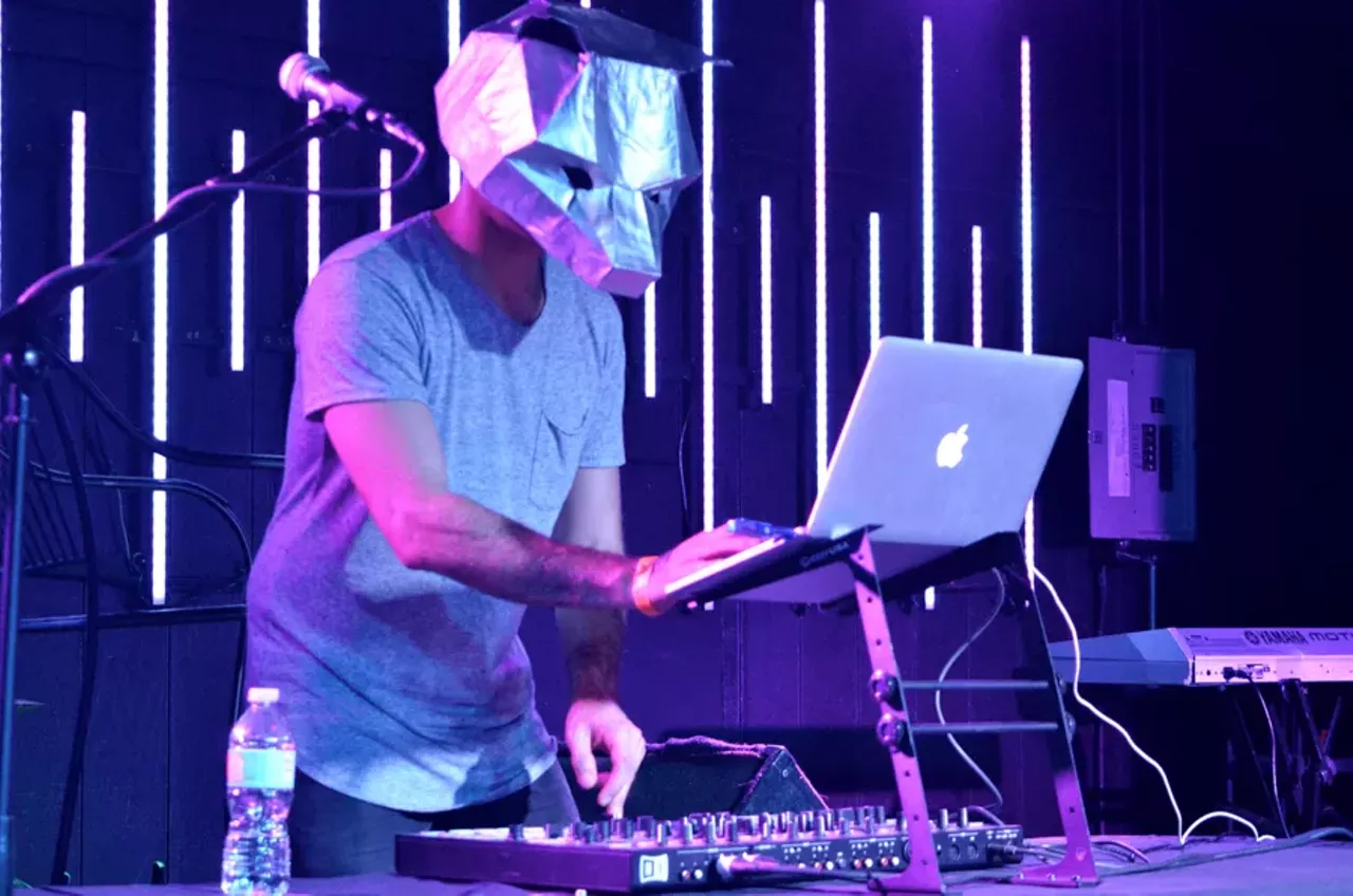 Image: 35 funky photos of Lin-Say, Britney Stoney, Weirdoz Gang and more @ the Magic Stick